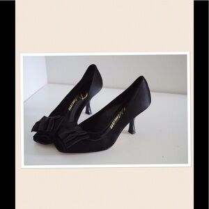 Delman 'Shayra' peep toe pumps